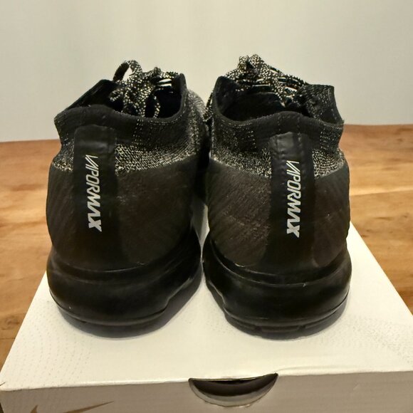 Nike Air Vapormax Flyknit Oreo 2.0 - Size 9 - Black - Picture 5 of 10